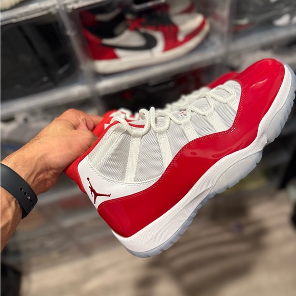 Jordan Athletic Shoes Red and White